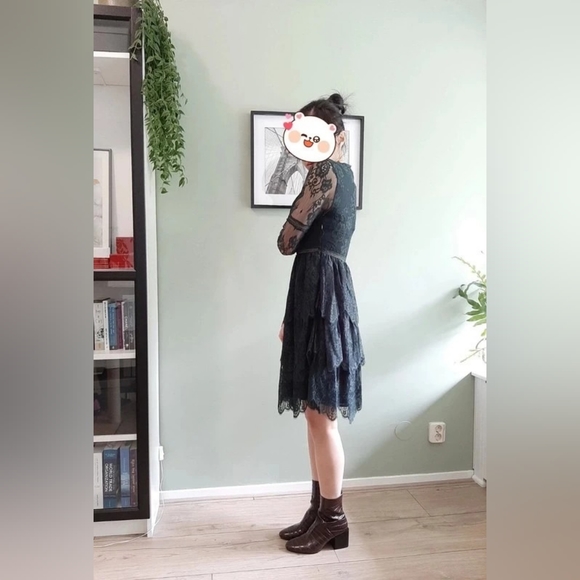 BNWT Limited edition lace dress NIKKIE/KATE MOSS exclusive - Picture 5 of 8